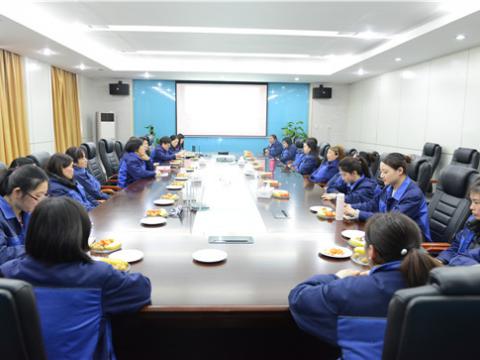巾帼英雄会  建功新时代——PP电子集团召开庆祝“三八”国际劳动妇女节座谈会